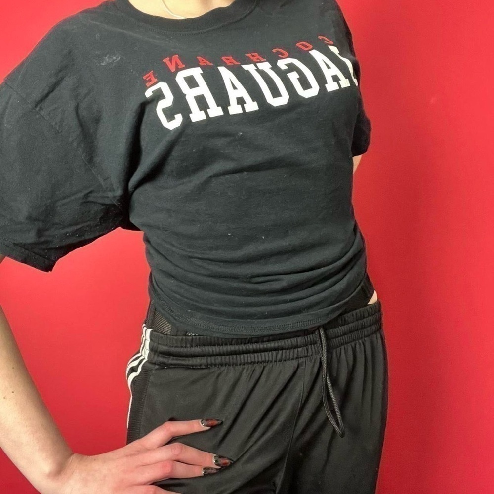 Black graphic tee shirt 🖤🤍